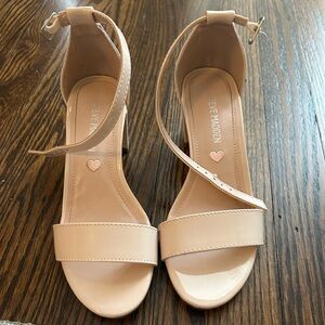 Steve Madden Beige Strappy Sandals